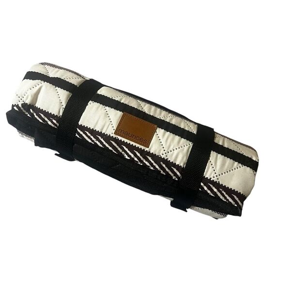 NWT Carry-N-Go Quilted Stadium Blanket - Picture 6 of 10